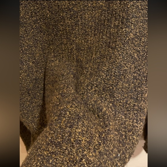 Nomadic Traders Soft Half Cowl Sweater oversized Size Medium - Picture 3 of 4